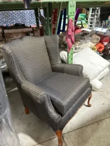 Black chair | Homespun