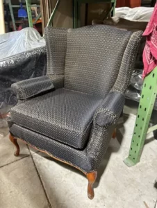 Black chair | Homespun